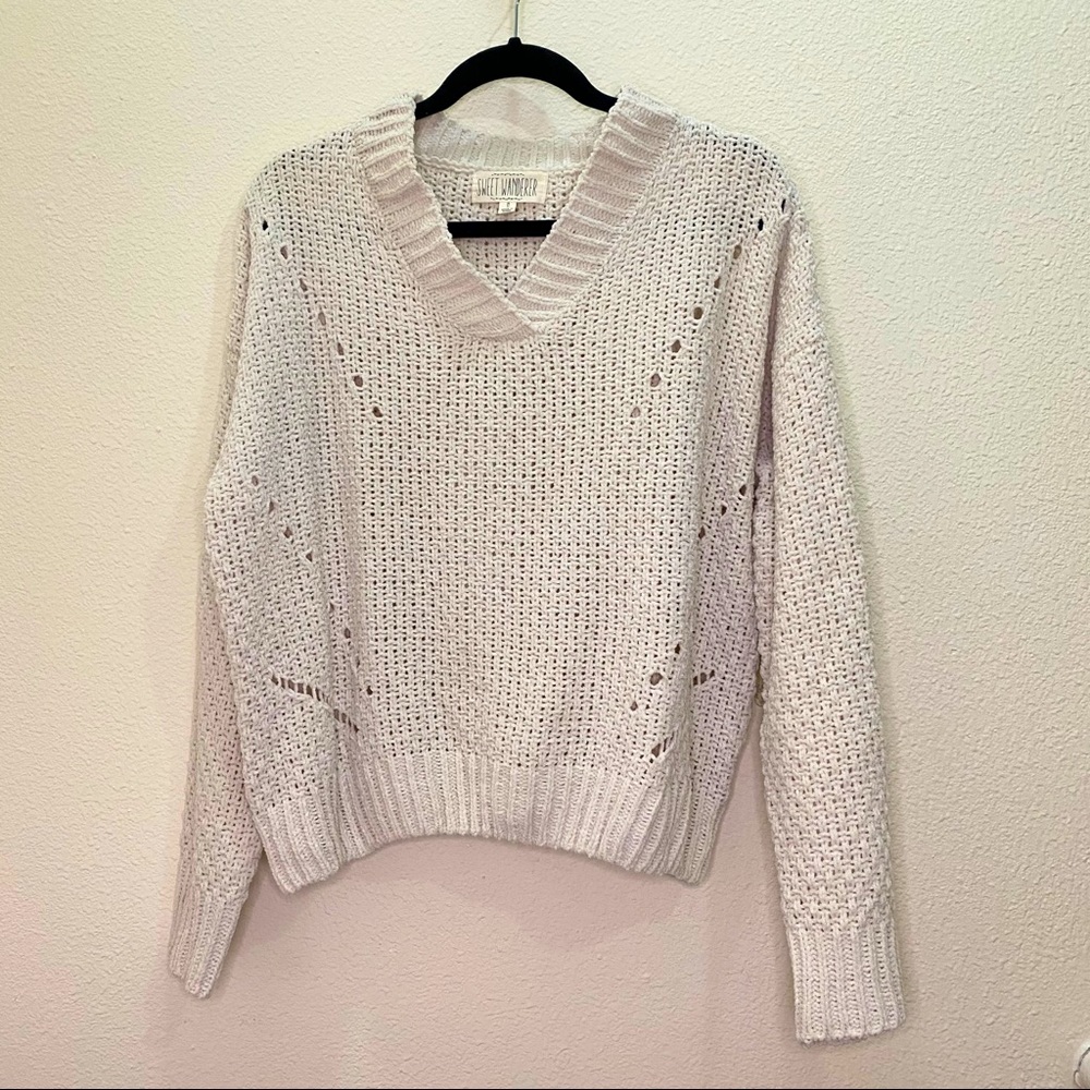 Sweet Wanderer Ladies V-neck Sweater, Size M NWT
